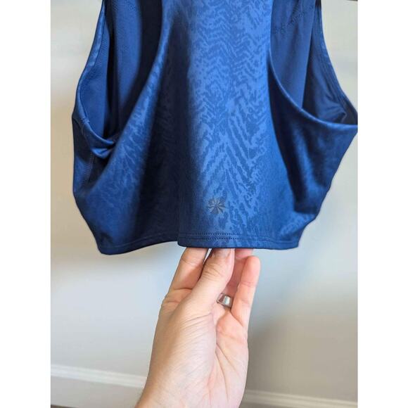 Athleta Conscious Crop Bra Top Size Medium - Picture 3 of 4